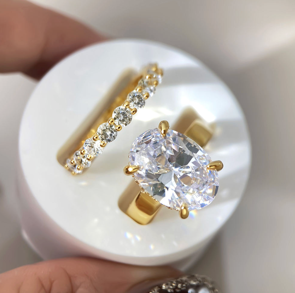 Luxury 18K Gold-Plated Oval Zircon Stack Ring for Women